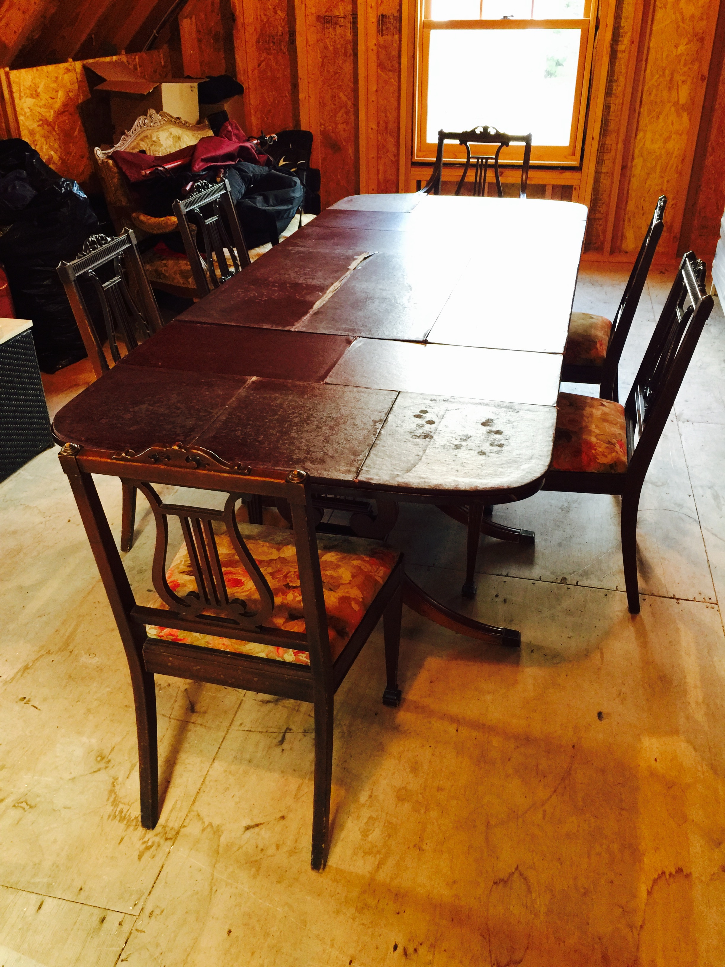 3553B Dining Table New Travis Court Collection by Drexel with Six